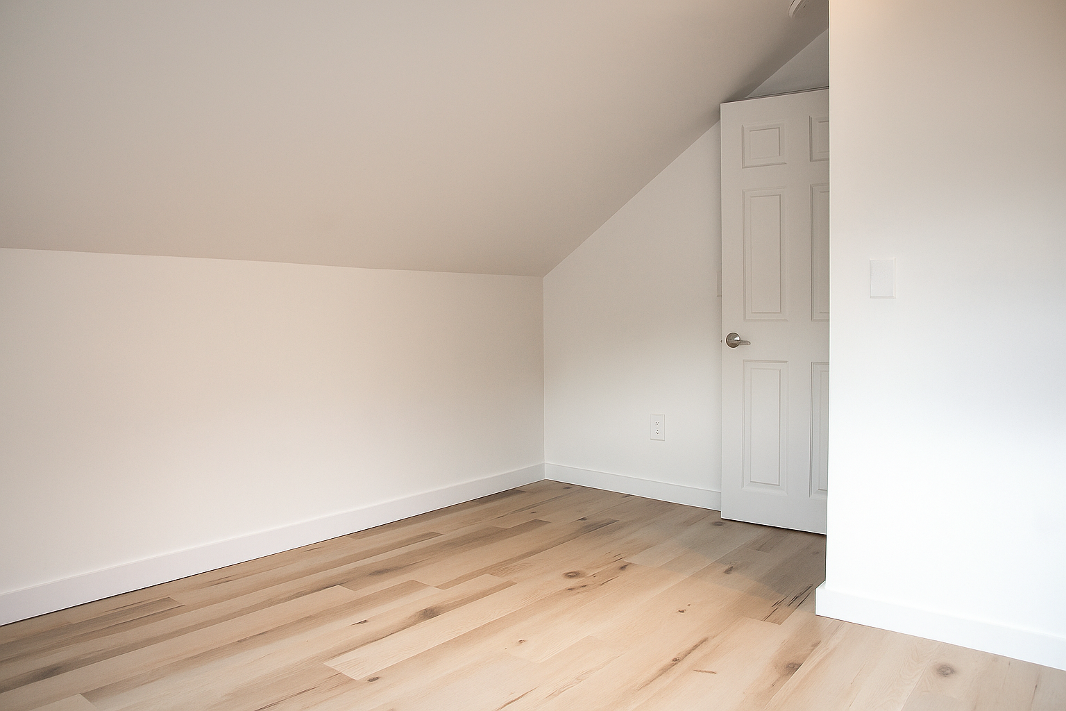 20250625_1822_Minimalist Room Corner_remix_01jymjtj18fztb7j4b3kr2atma.png