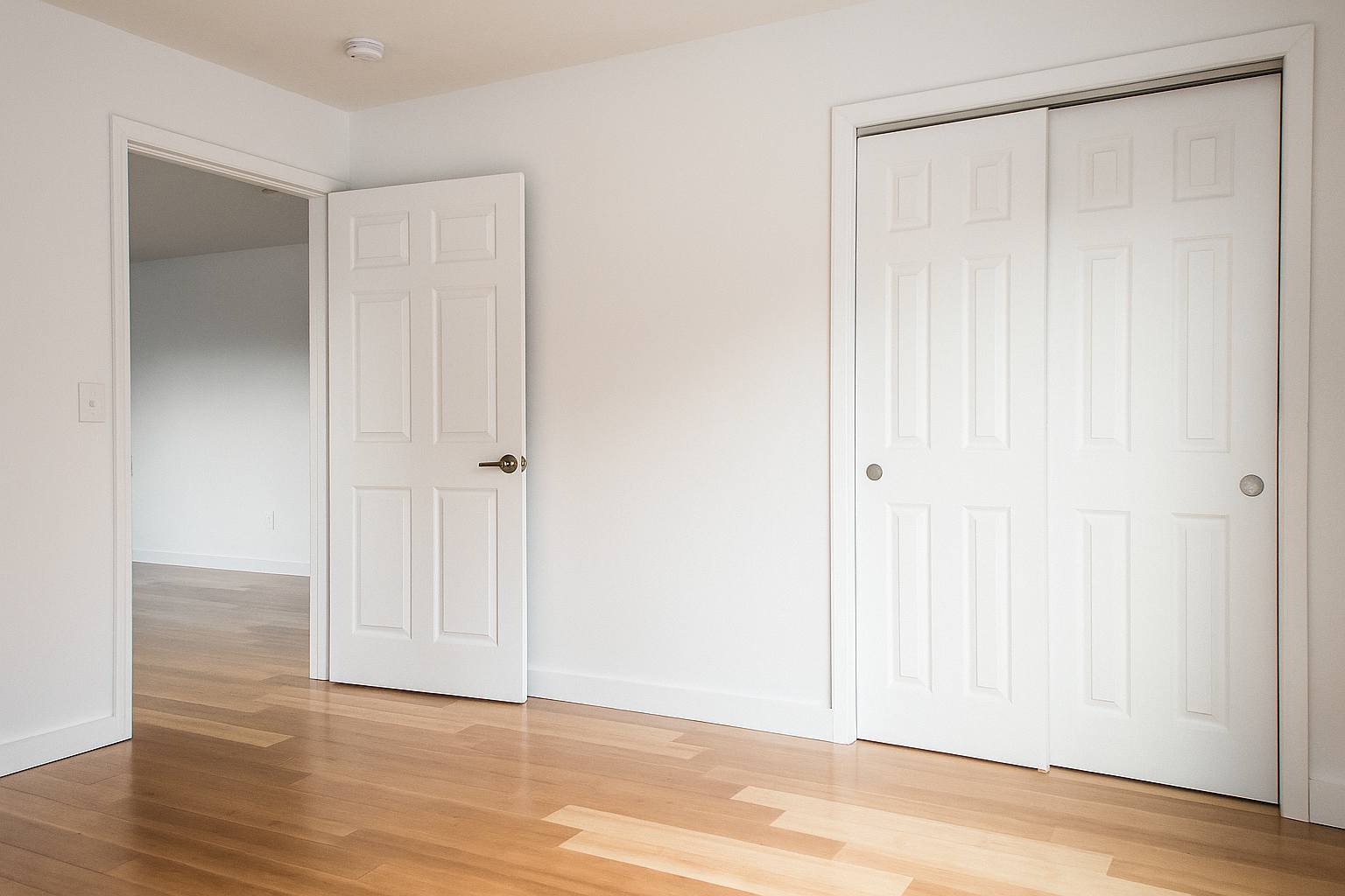 20250704_1139_Minimalist Room Interior_remix_01jzb19qpcey7ah8tt8s07a7jg.png