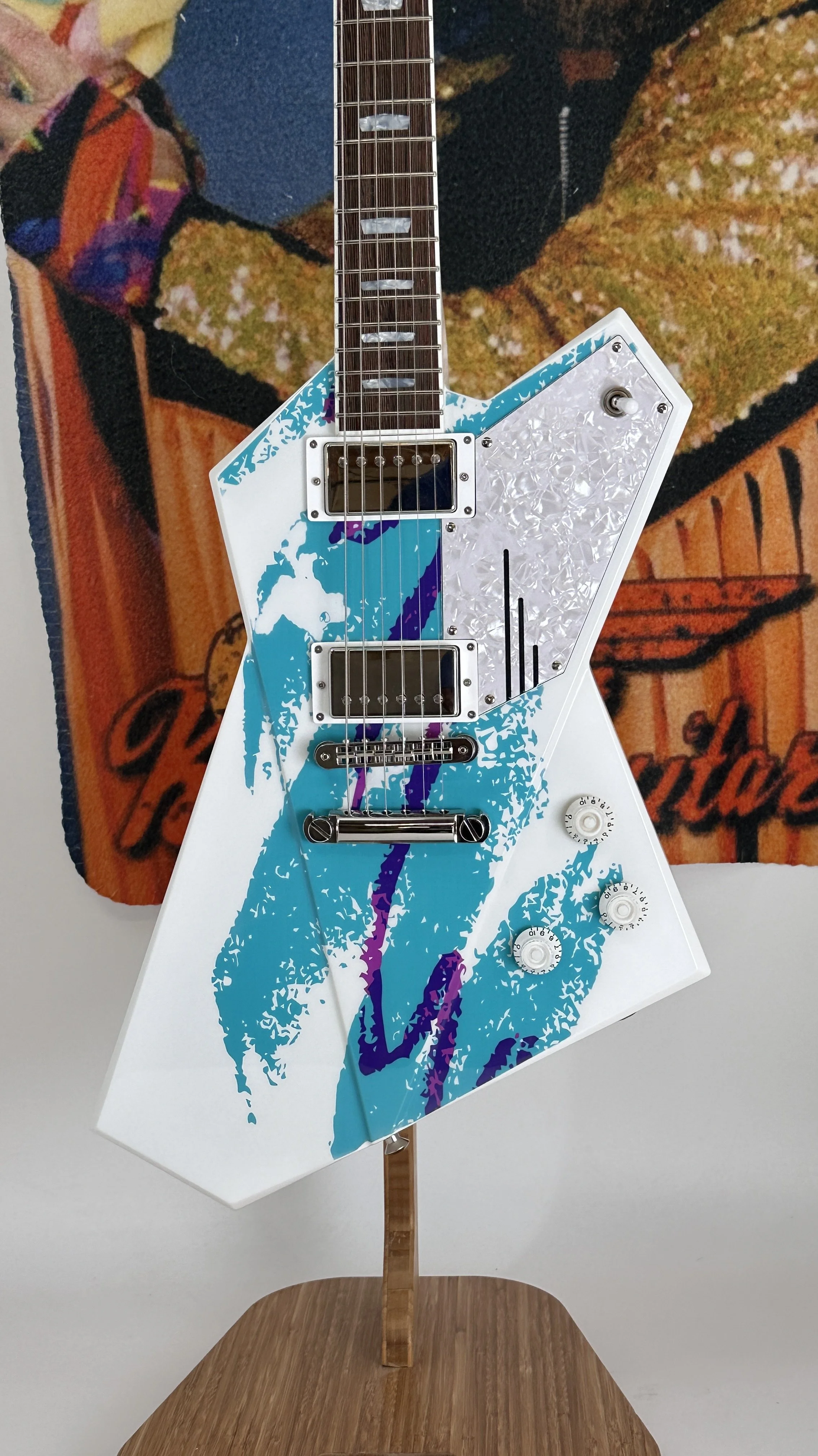 Gripen #045 90s Retro Airbrush