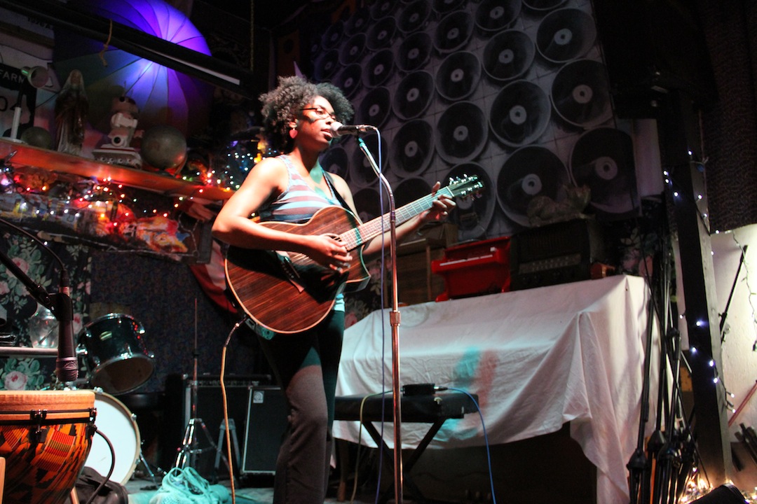 Anitra Jay R&B/Soul Singer-Songwriter performing in NYC.