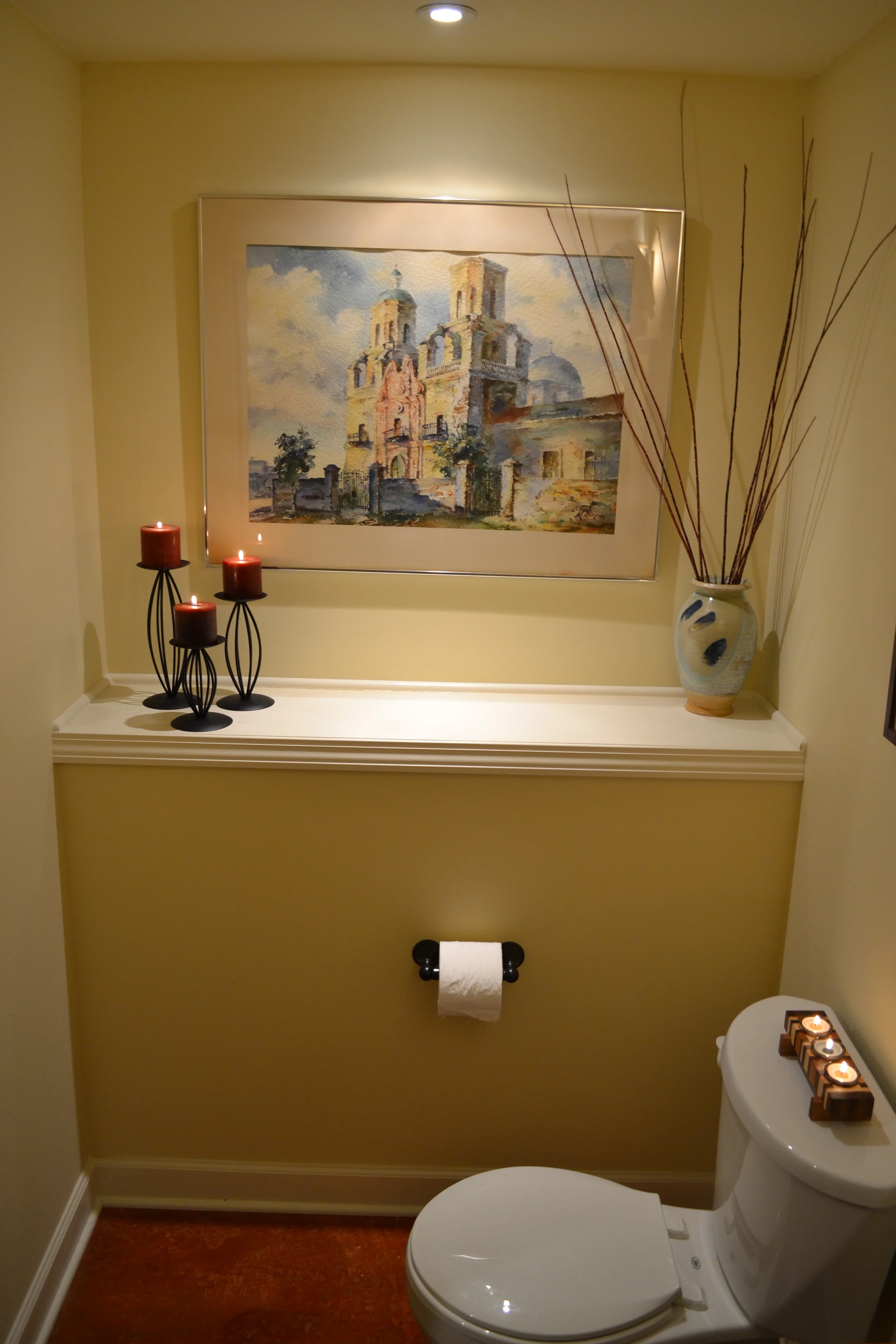 1/2 Bath - Functional and Stylish