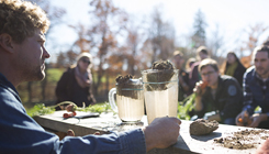 THE FARM HEALTH CONNECTION Asking for health care that considers our food and the health of the ecosystem. Read >>