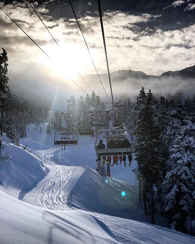 Oh it is great to be out snowboarding again. What amazing few days @whistlerblackcomb so much snow. Too much fun.