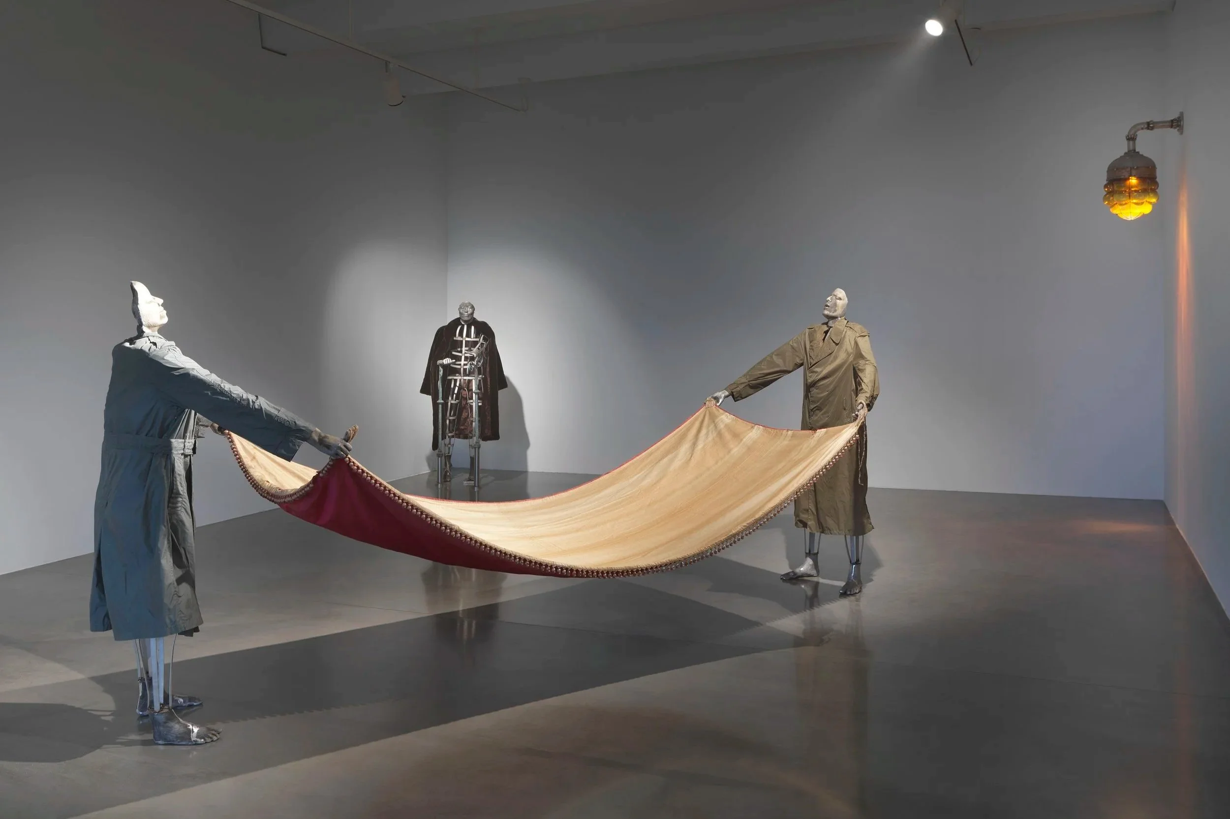   Kira Freije. Between Sunlight , 2026, Ausstellungsansicht, Maschinenhaus M1, KINDL – Zentrum für zeitgenössische Kunst, Courtesy: Die Künstlerin und The Approach, London, Foto: Jens Ziehe &nbsp; 