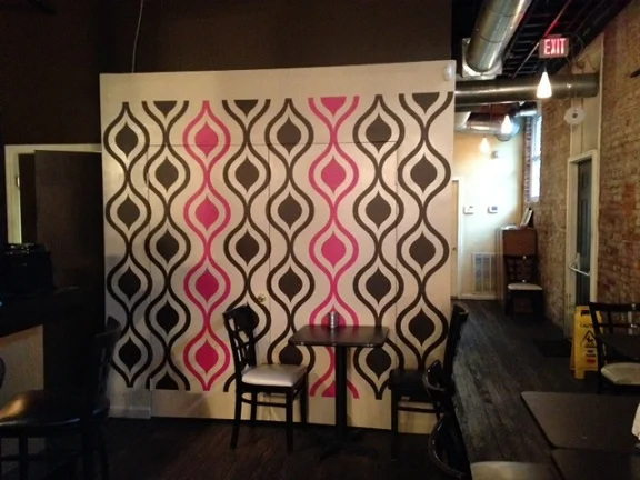 Mid century wall decals in an ogee pattern, removable, stylish, easy to apply and remove. Renter friendly.