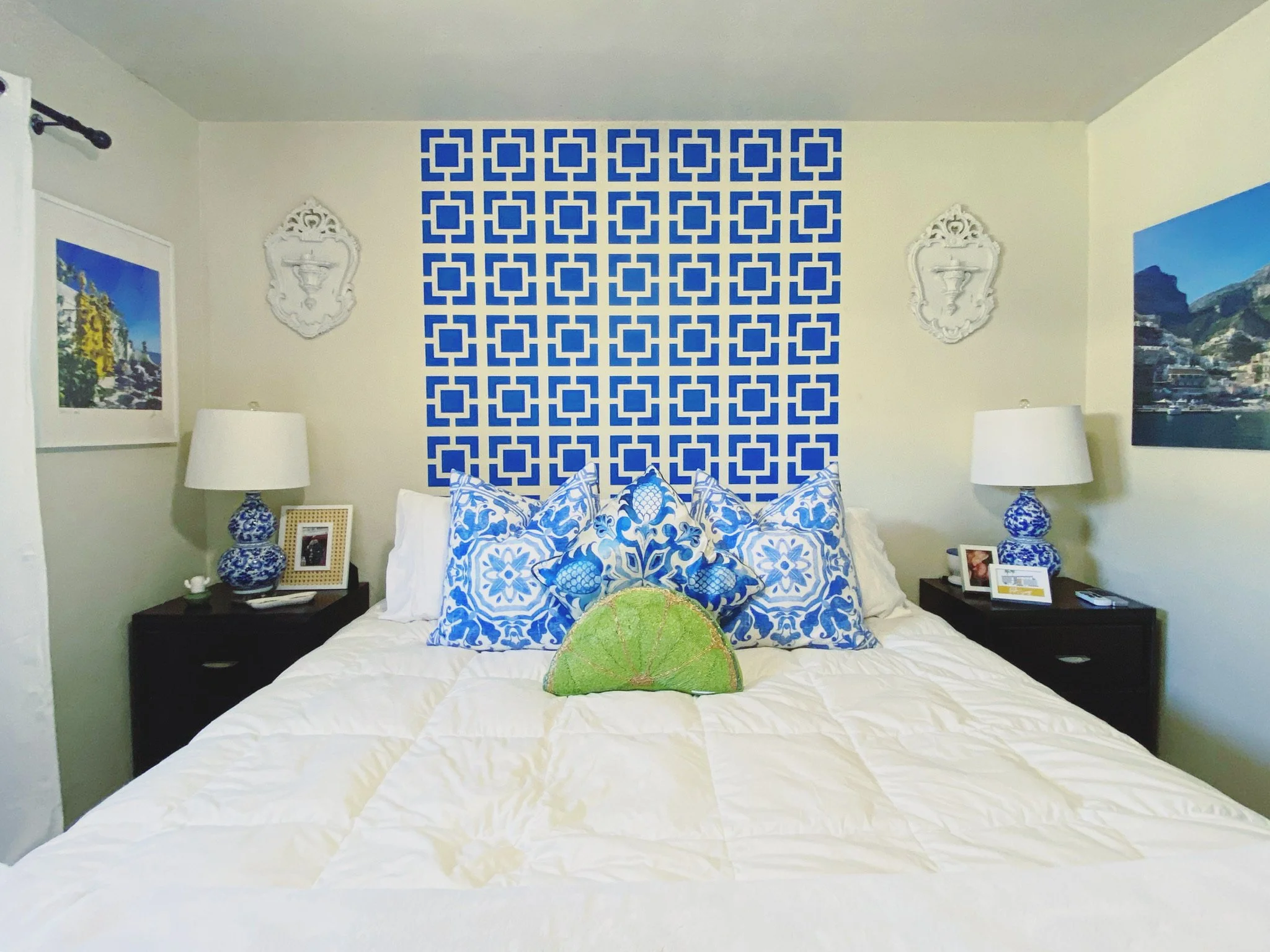 Removable vinyl breeze block wall decals with a modern geometric pattern for stylish and timeless home decor.