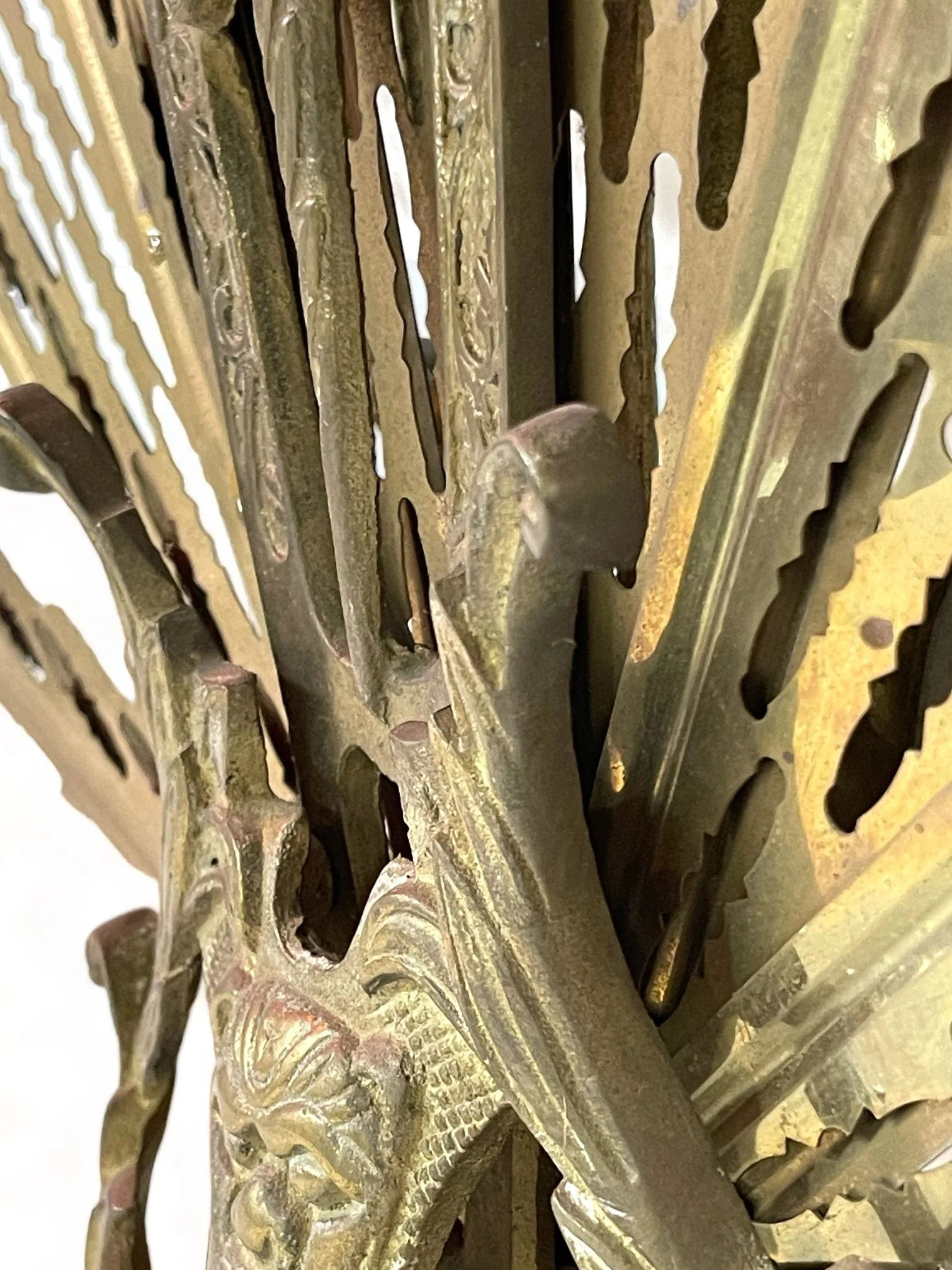 Vintage ornate solid brass art deco fireplace screen. Double sided, foldable, heavy duty weighing 17 lbs.