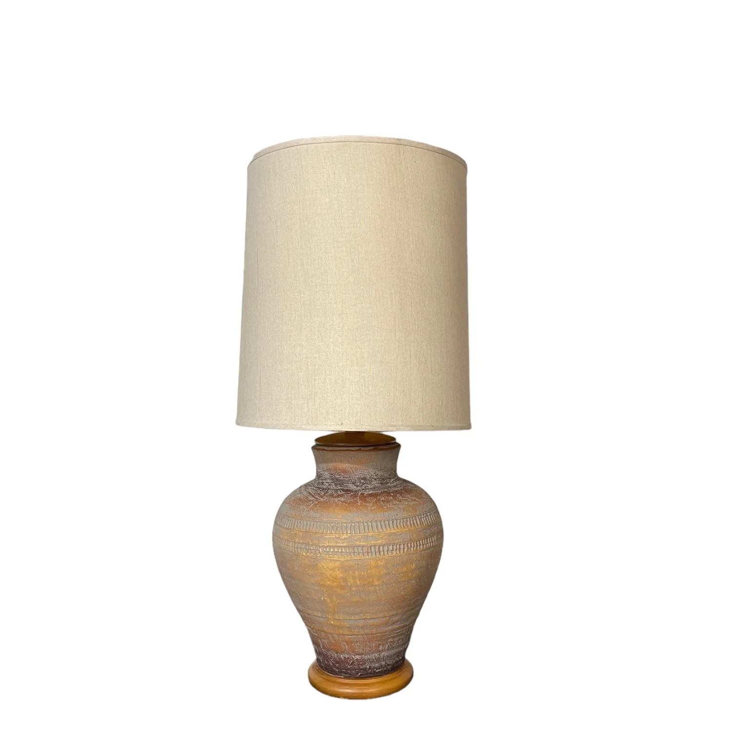 Large vintage ceramic table lamp with shade.