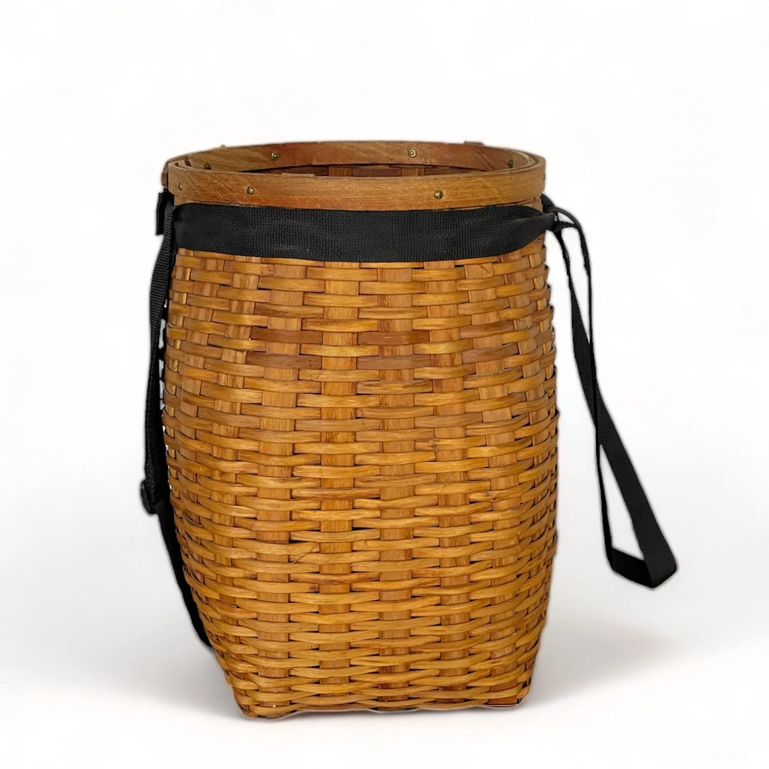 Side view of a Large vintage Adirondack splint pack basket with shoulder straps