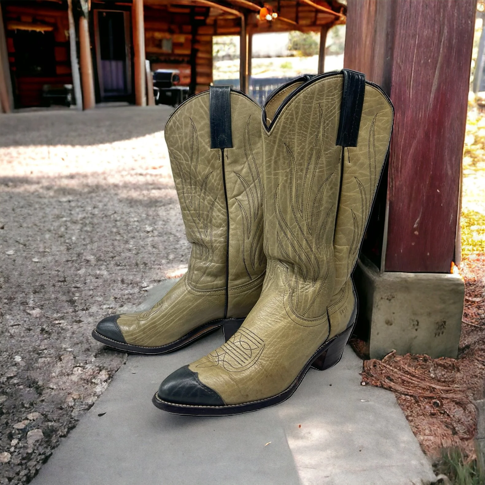 Vintage Men's Frye Cowboy Boots Size 10 1/2B - Made in USA, Western Leather Boot, Scallop Dip Tall Shaft