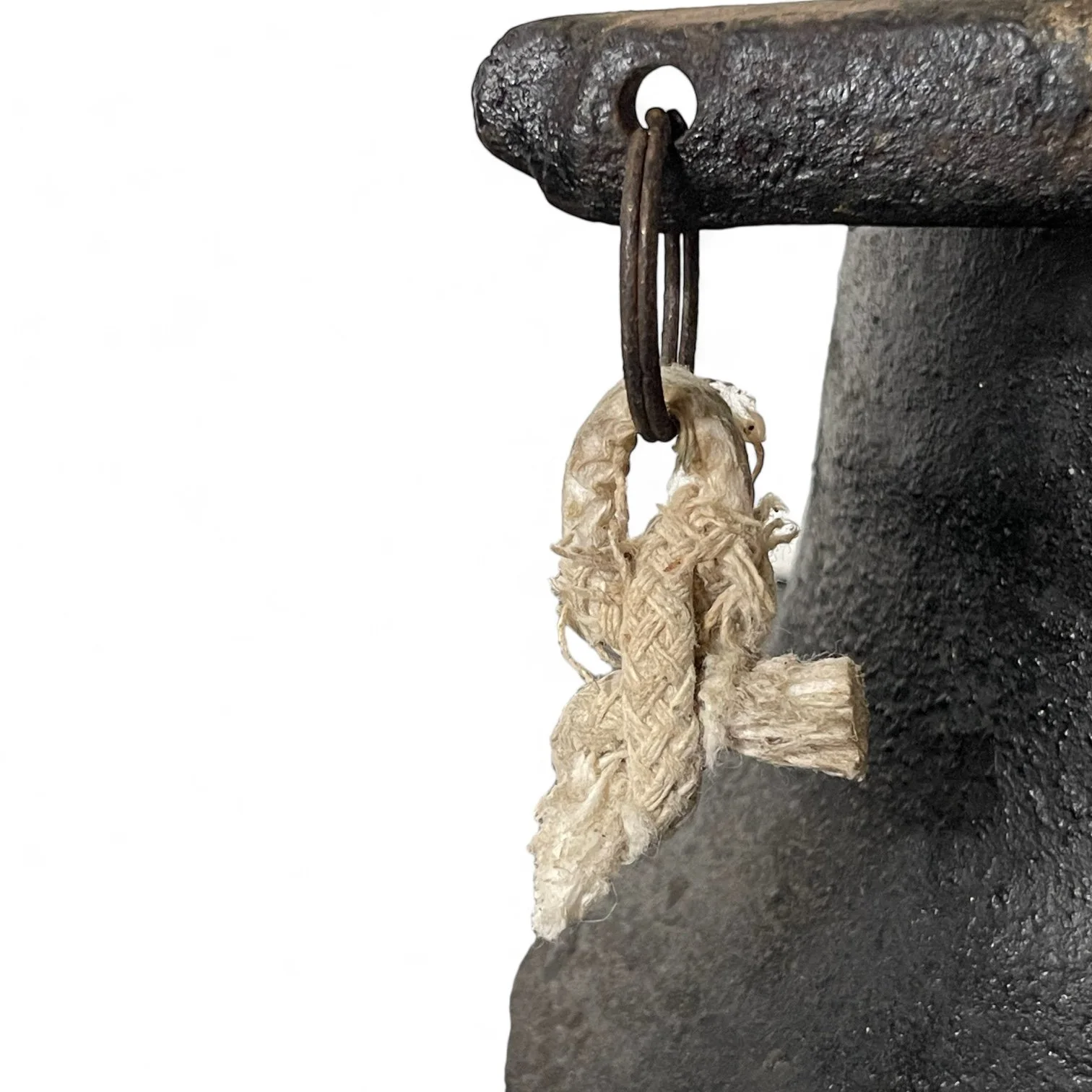 Vintage XL, heavy duty cast iron dinner bell with scroll hardware for wall or post mount.