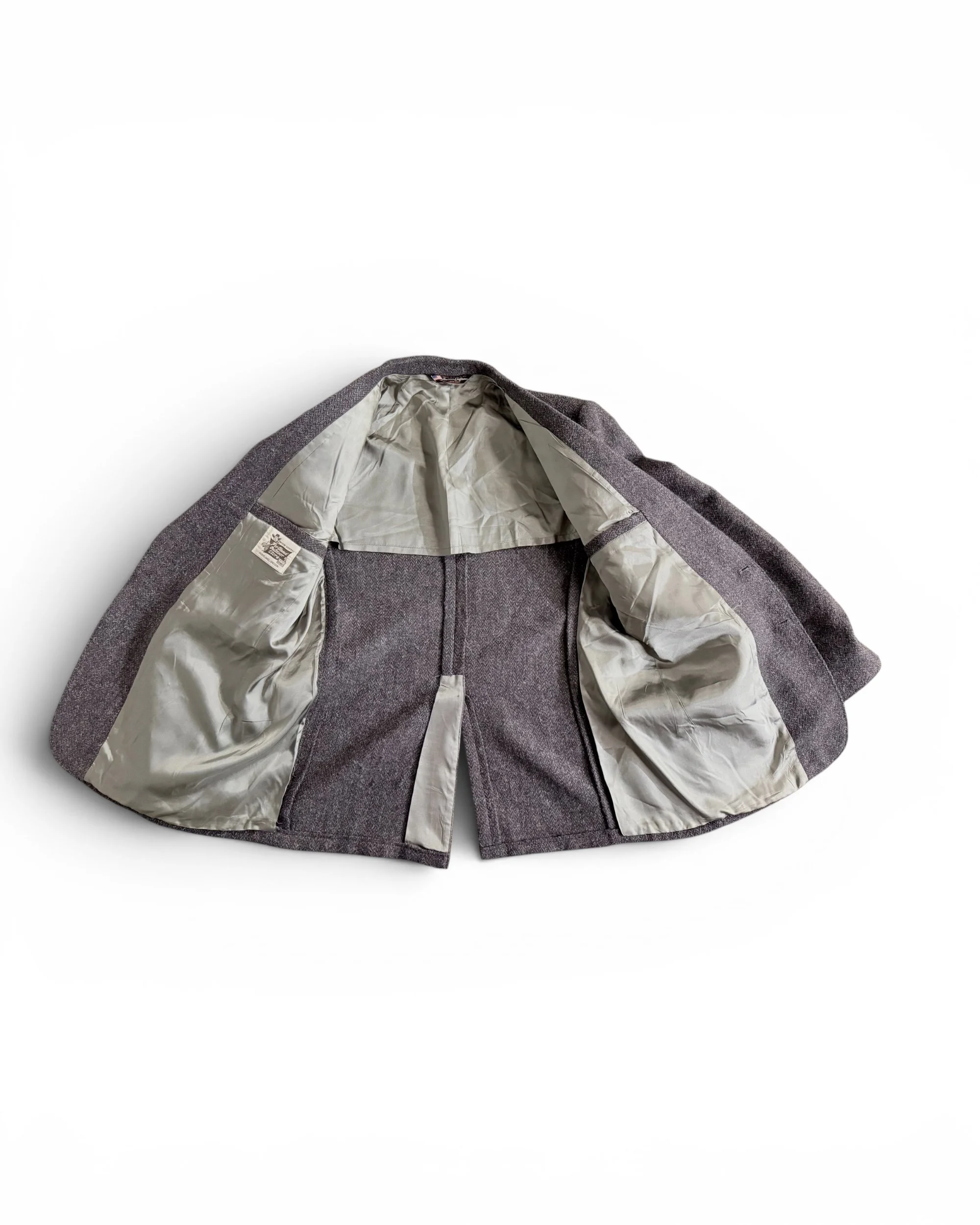 flat lay inside view of 3/4 lines men's vintage grey wool blazer