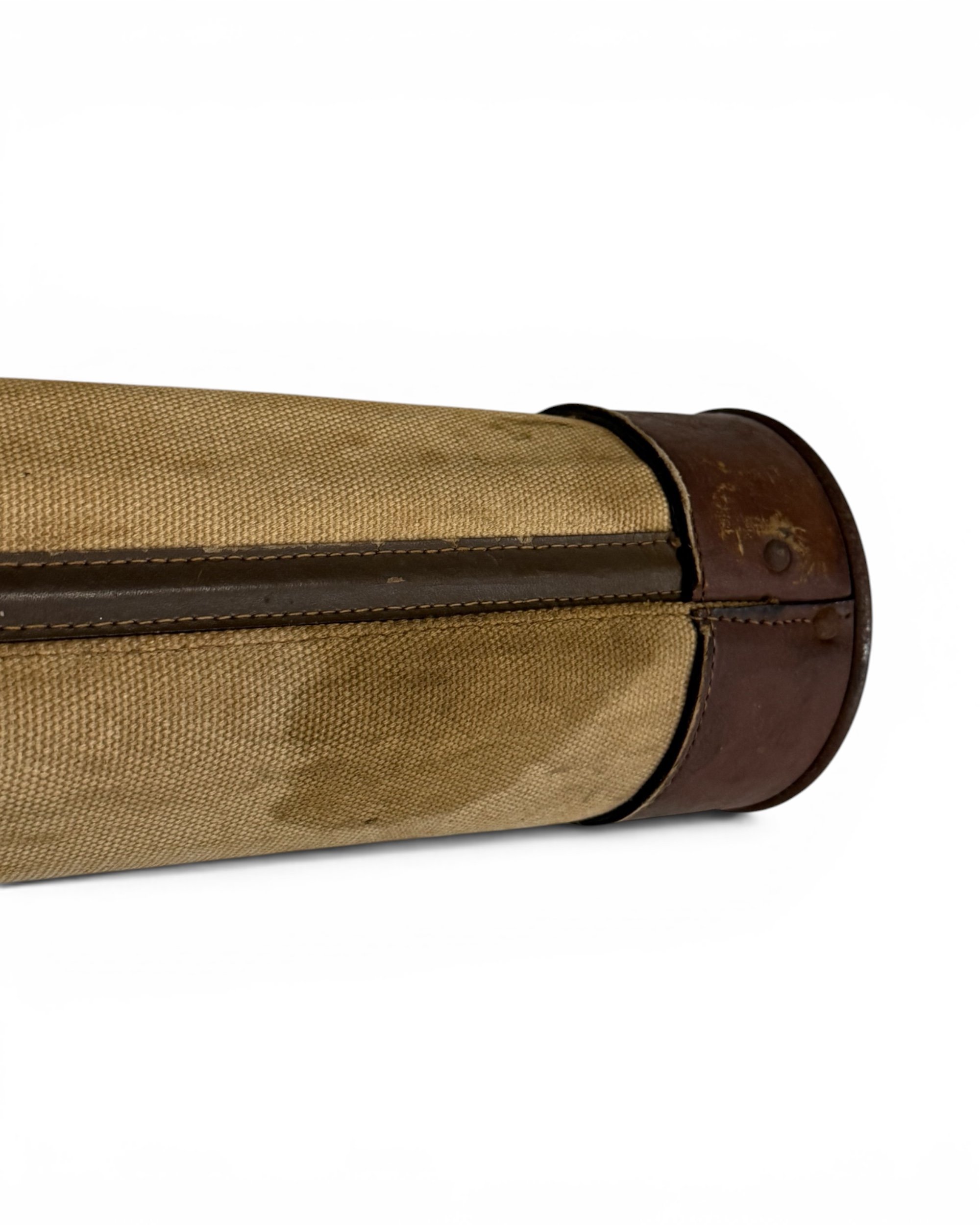 Photoroom_20260630_094203vintage Allied golf bag with clubs - Modern Artifact Decor.JPG
