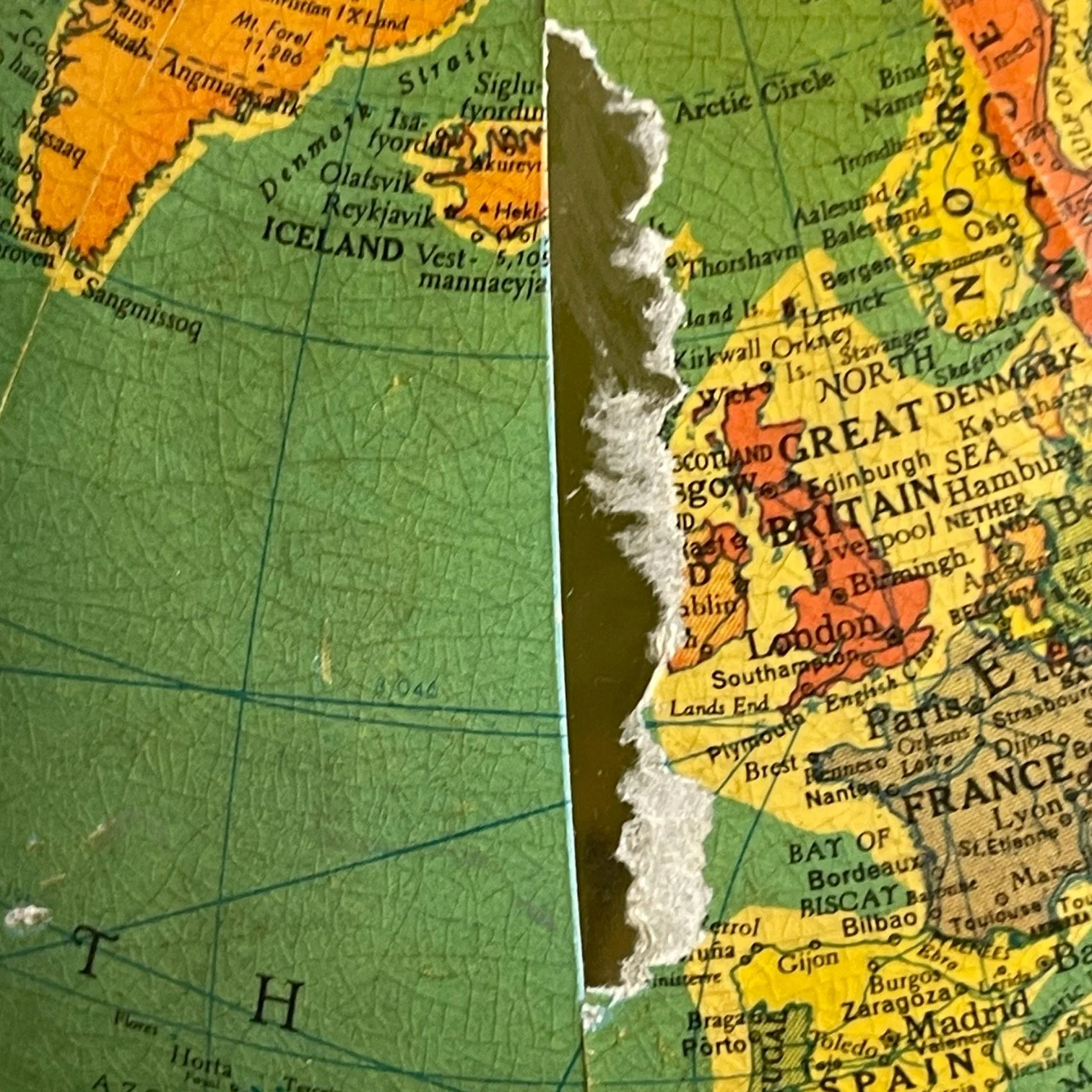 Vintage 1940s Replogle 10 inch Library glass globe light on metal stand.