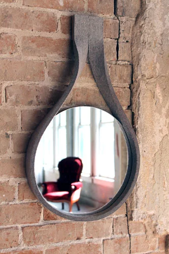 f-mirror-2-fweb.jpg