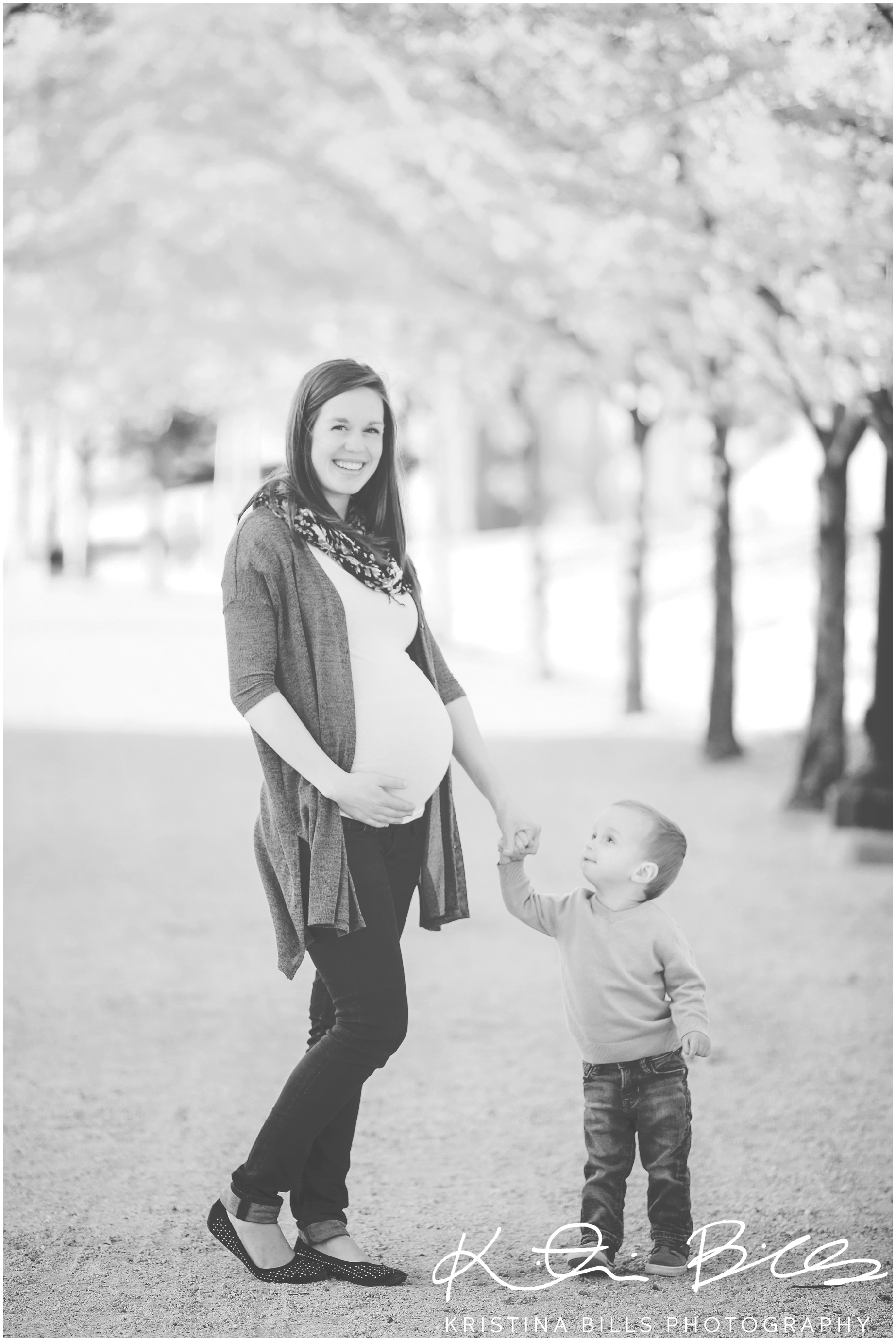 MemoryGroveParkSaltLakeMaternityPhoto_0017.jpg