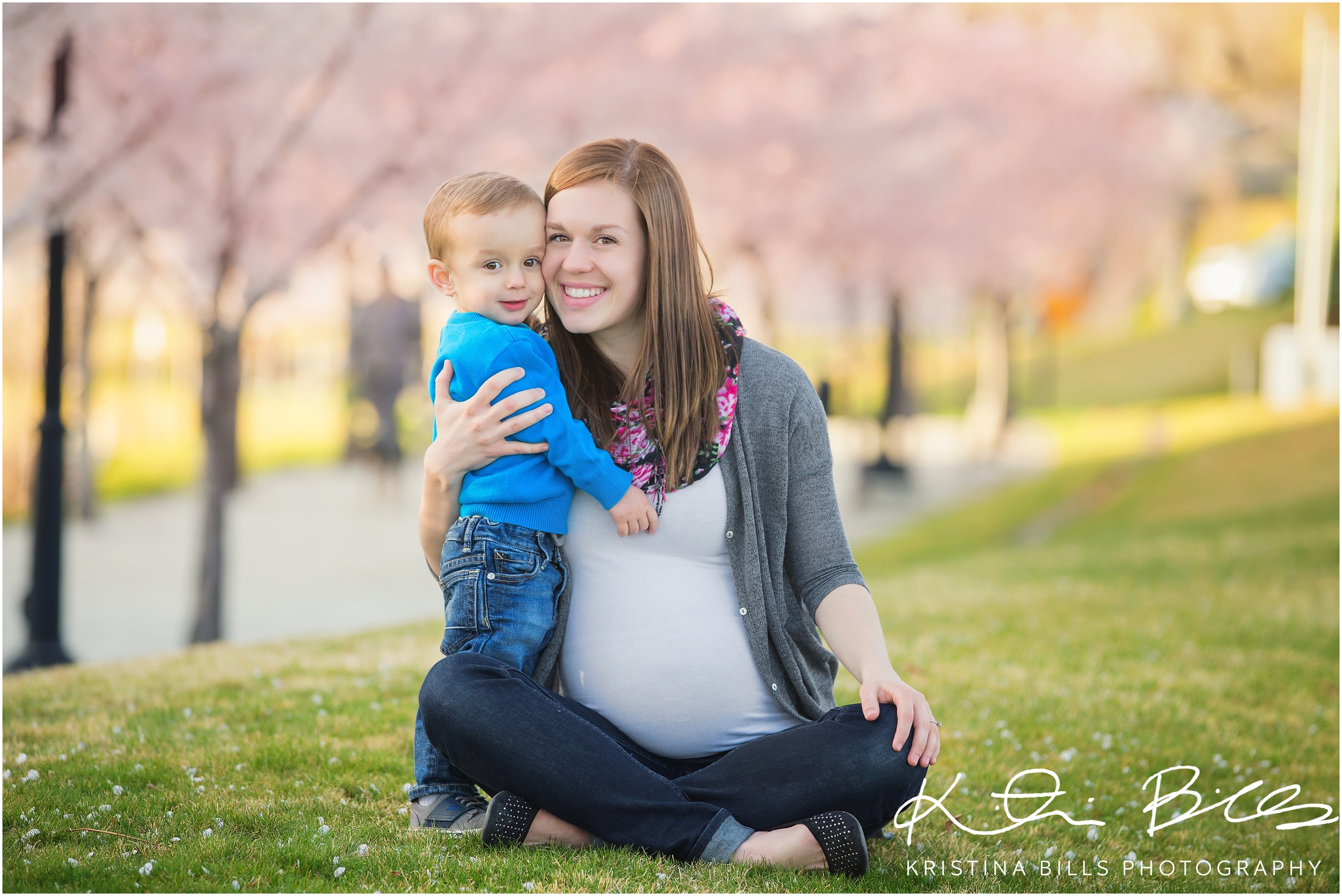 MemoryGroveParkSaltLakeMaternityPhoto_0019.jpg