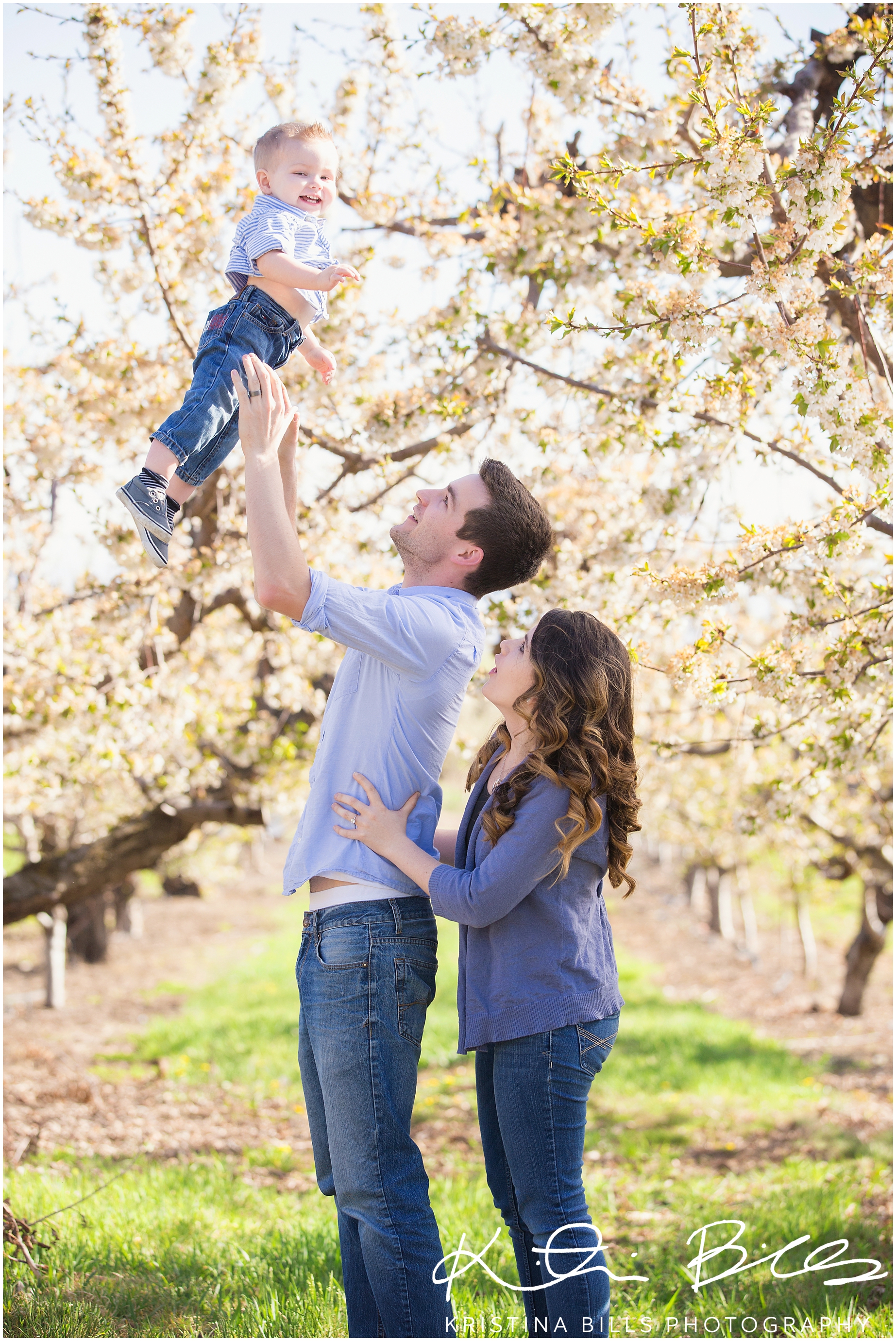 UtahOrchardsFamilyPhoto_0002.jpg