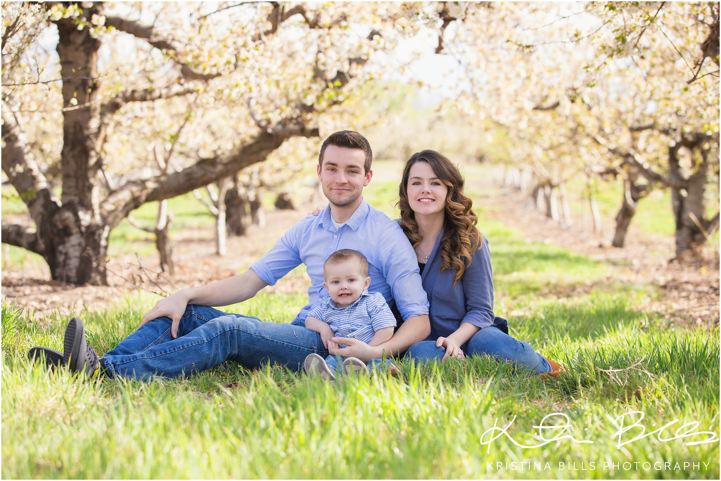 UtahOrchardsFamilyPhoto_0003.jpg