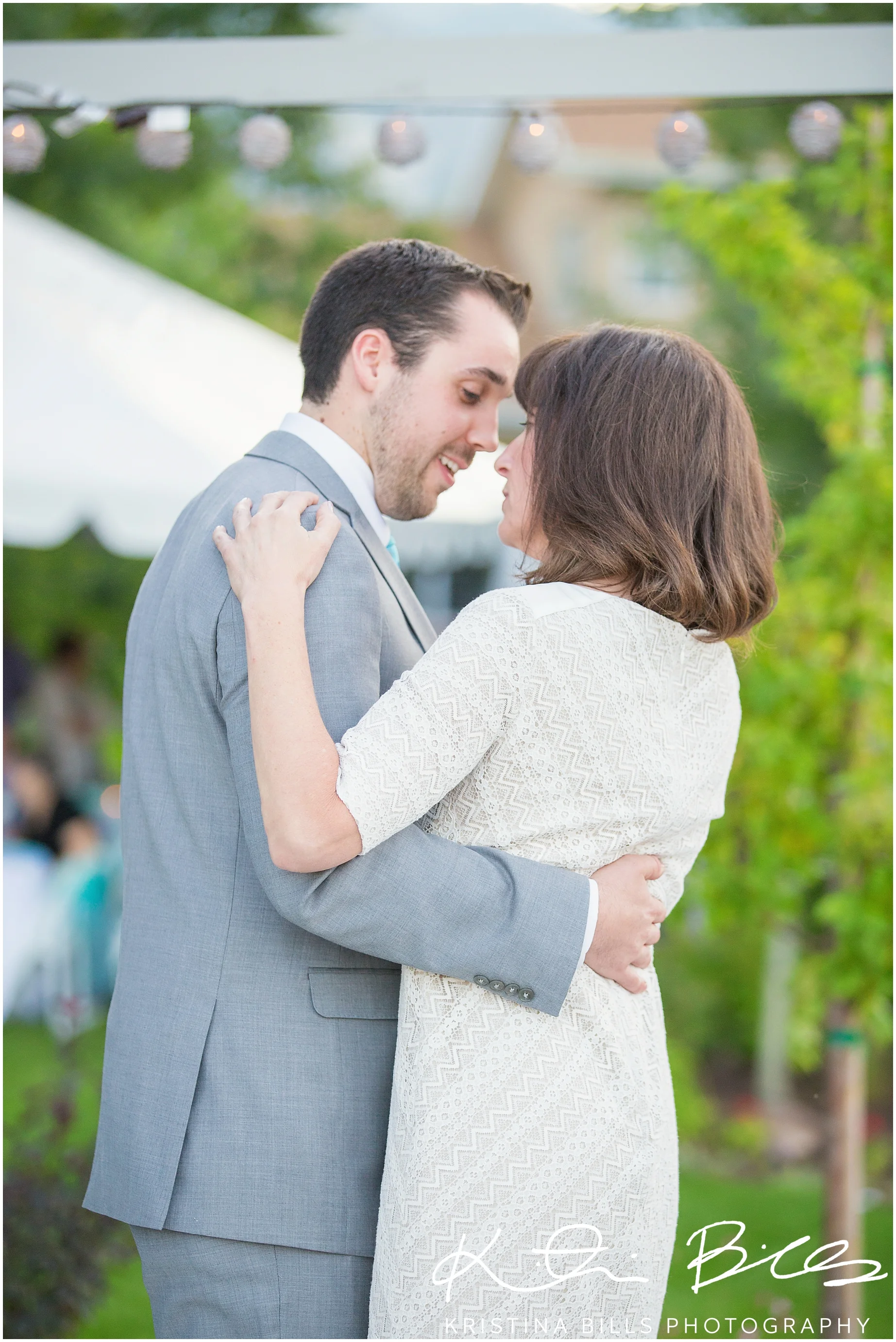 SaltLakeTempleWedding_0082.jpg