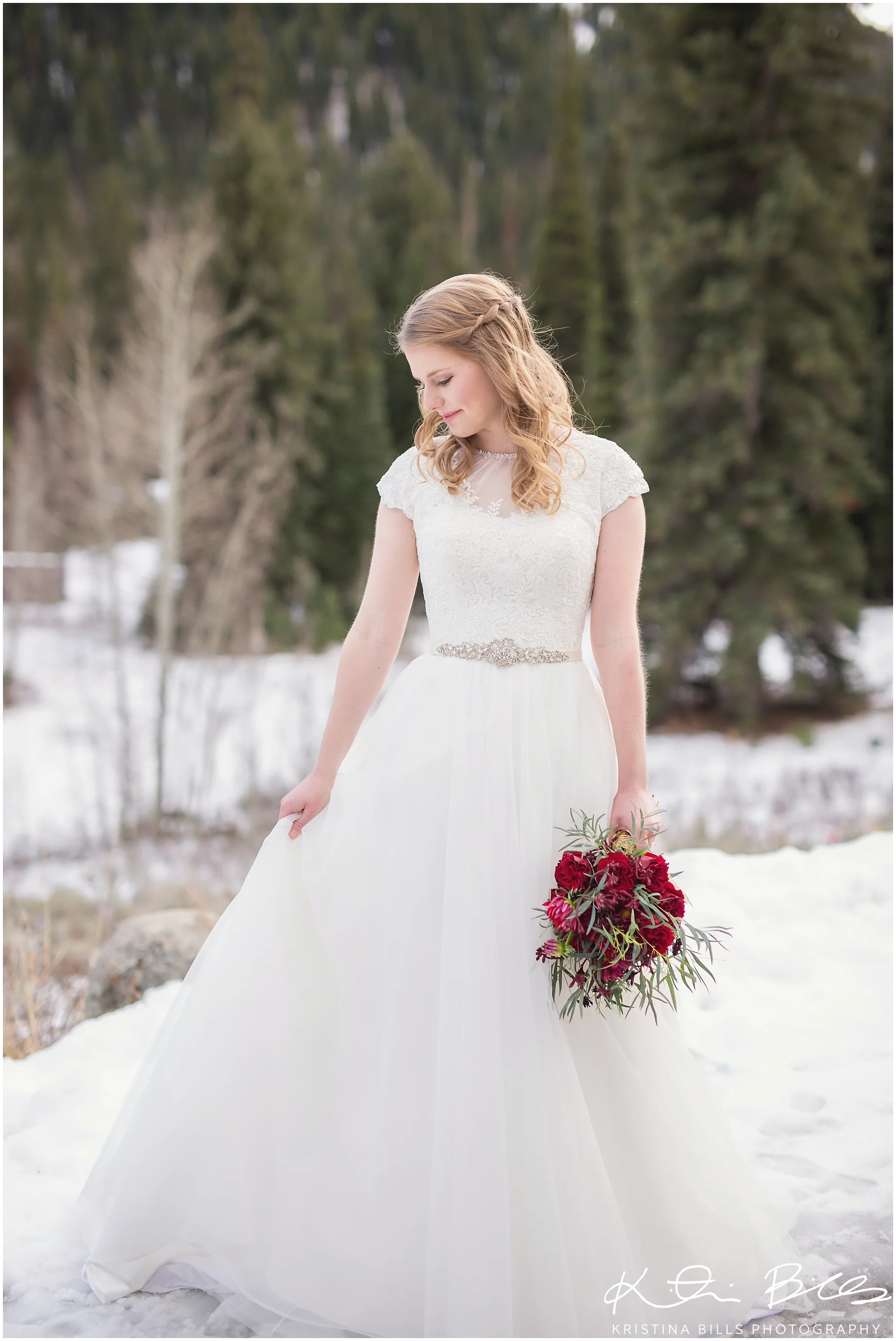 JordanPinesUtahBridalPhoto_0010.jpg