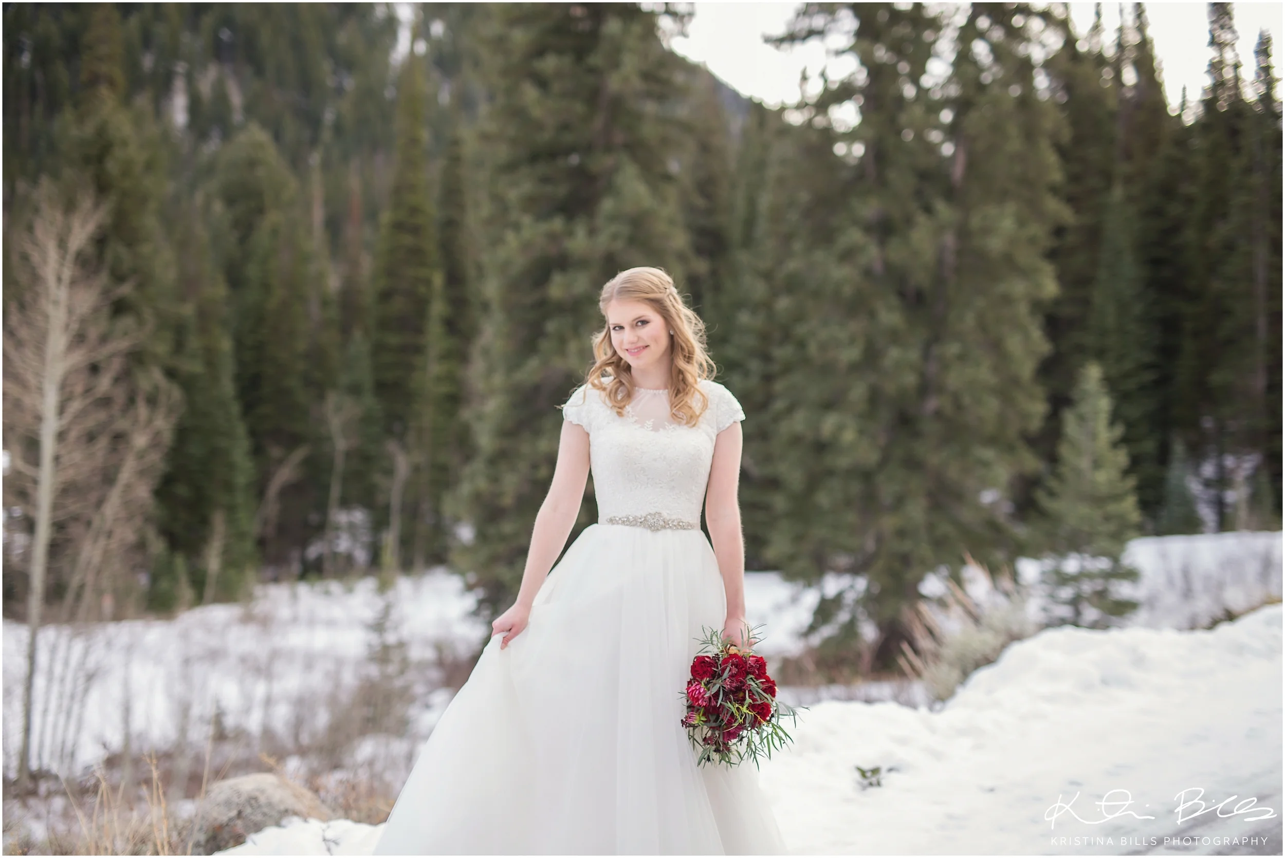 JordanPinesUtahBridalPhoto_0011.jpg