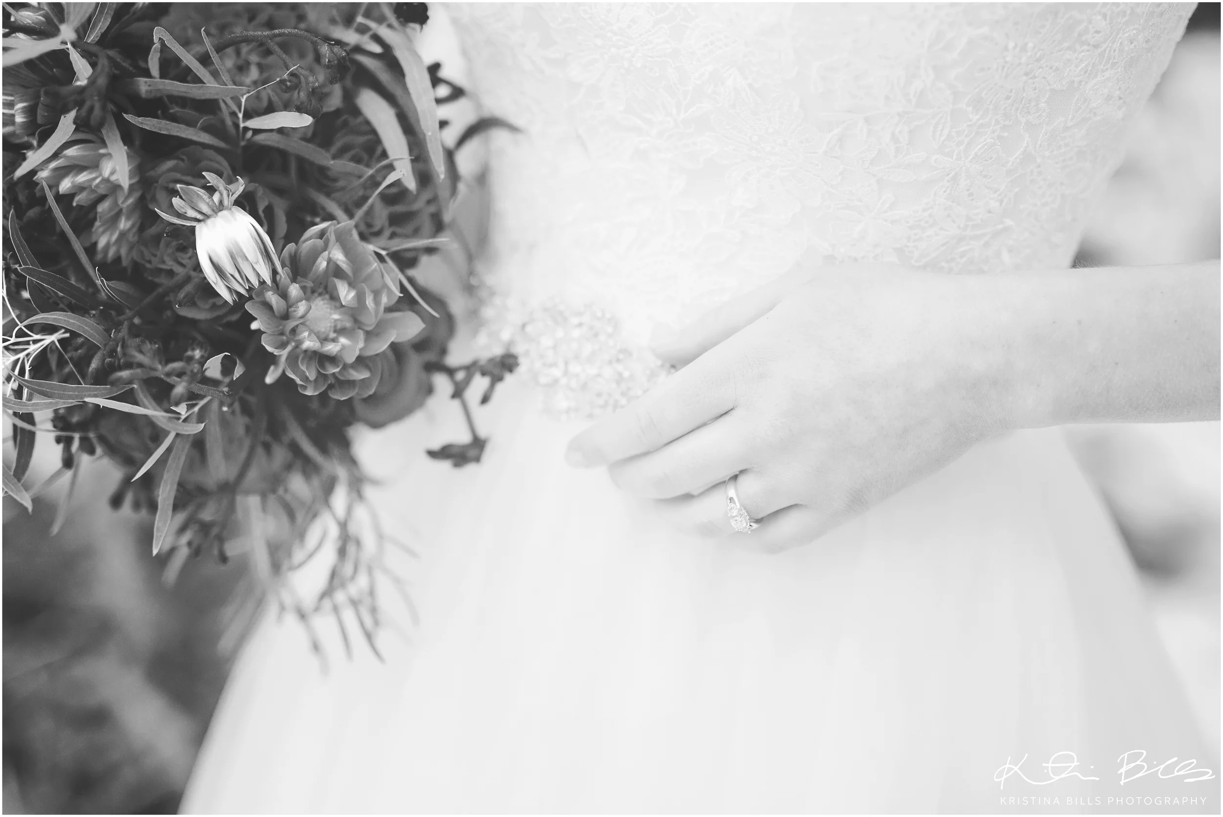 JordanPinesUtahBridalPhoto_0022.jpg