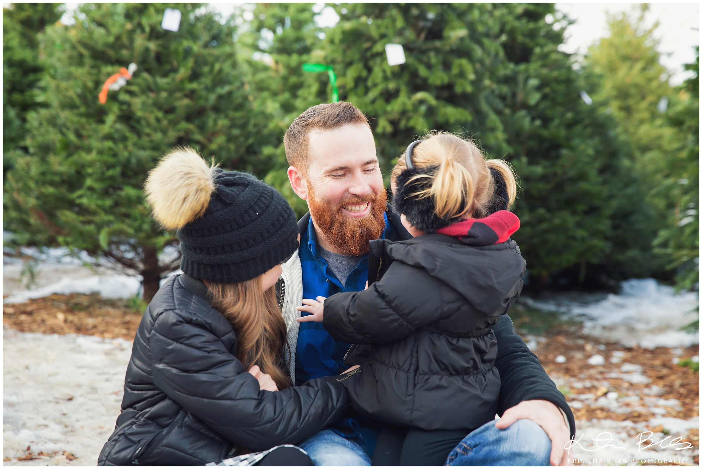 PetersensChritmasTreeFarmFamilyPhoto_0020.jpg
