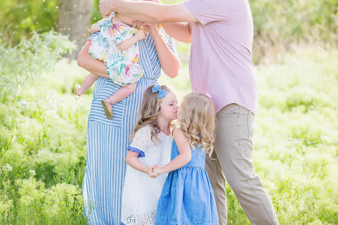 6 Easy Tips to capture Families Through Photography