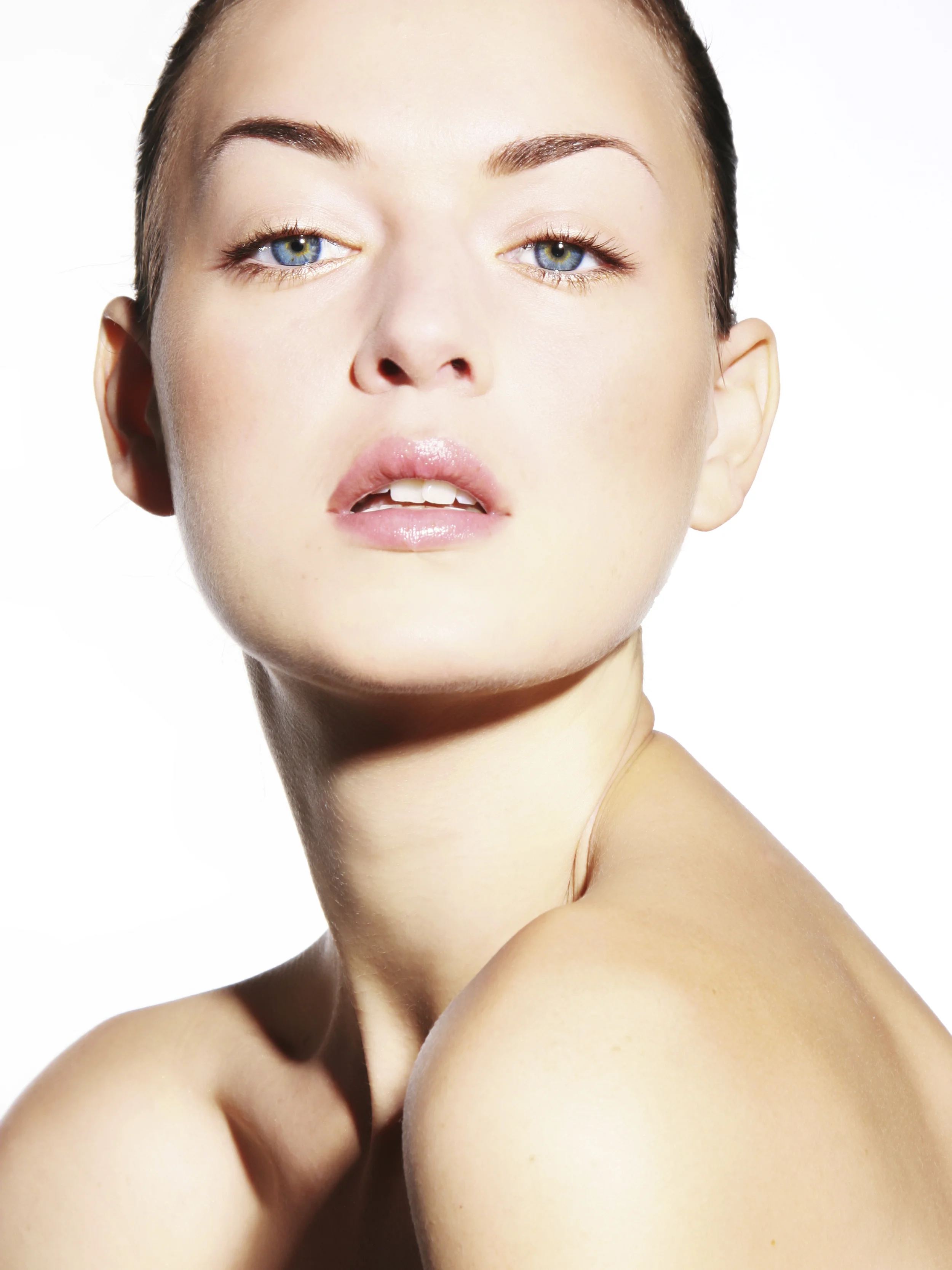 Model MAY lindstrom MUA Gloria Noto Clean Beauty photographers Courtney Dailey