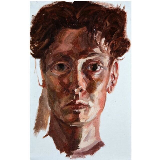 From 2010 and 2012 respectively. Two self portraits in oil. Looking at light in different ways. 💡