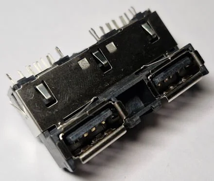 Playstation 4 1200 Front USB