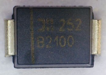 B2100.jpg