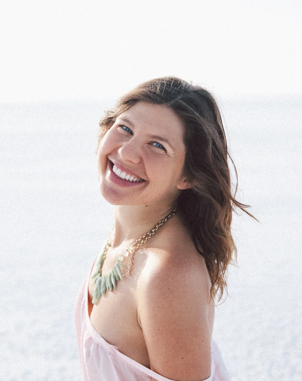 rochelle-bio-cropped.jpg