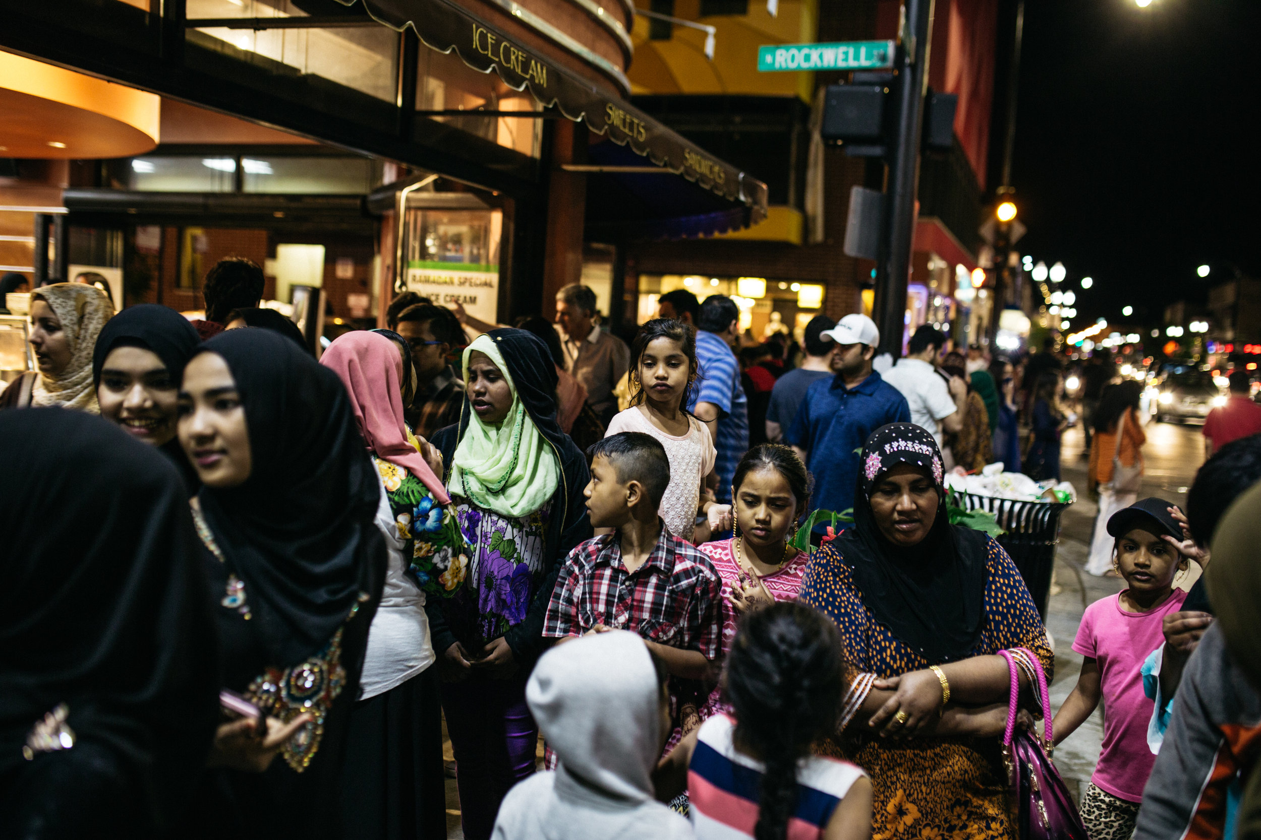  Rohingya women and children join other muslim neighbors to fill Devon Avenue in celebration of Ramadan. 