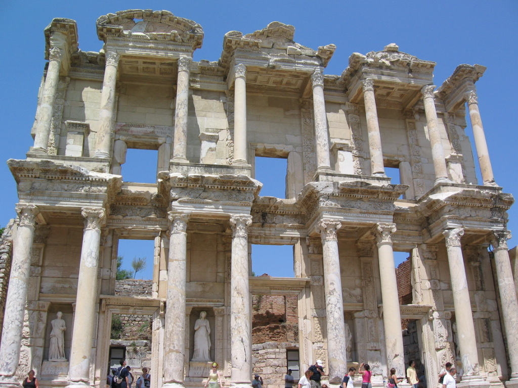Celsius_Library,_Ephesus,_Turkey.jpg