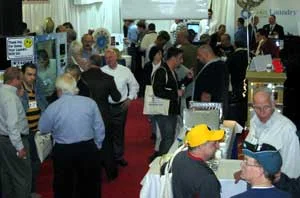 05052008 tradeshowfloor.jpg