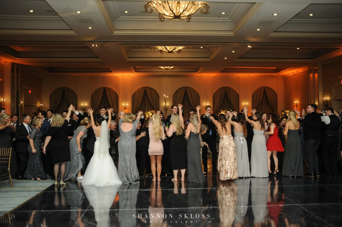 shannonsklossweddings.com
