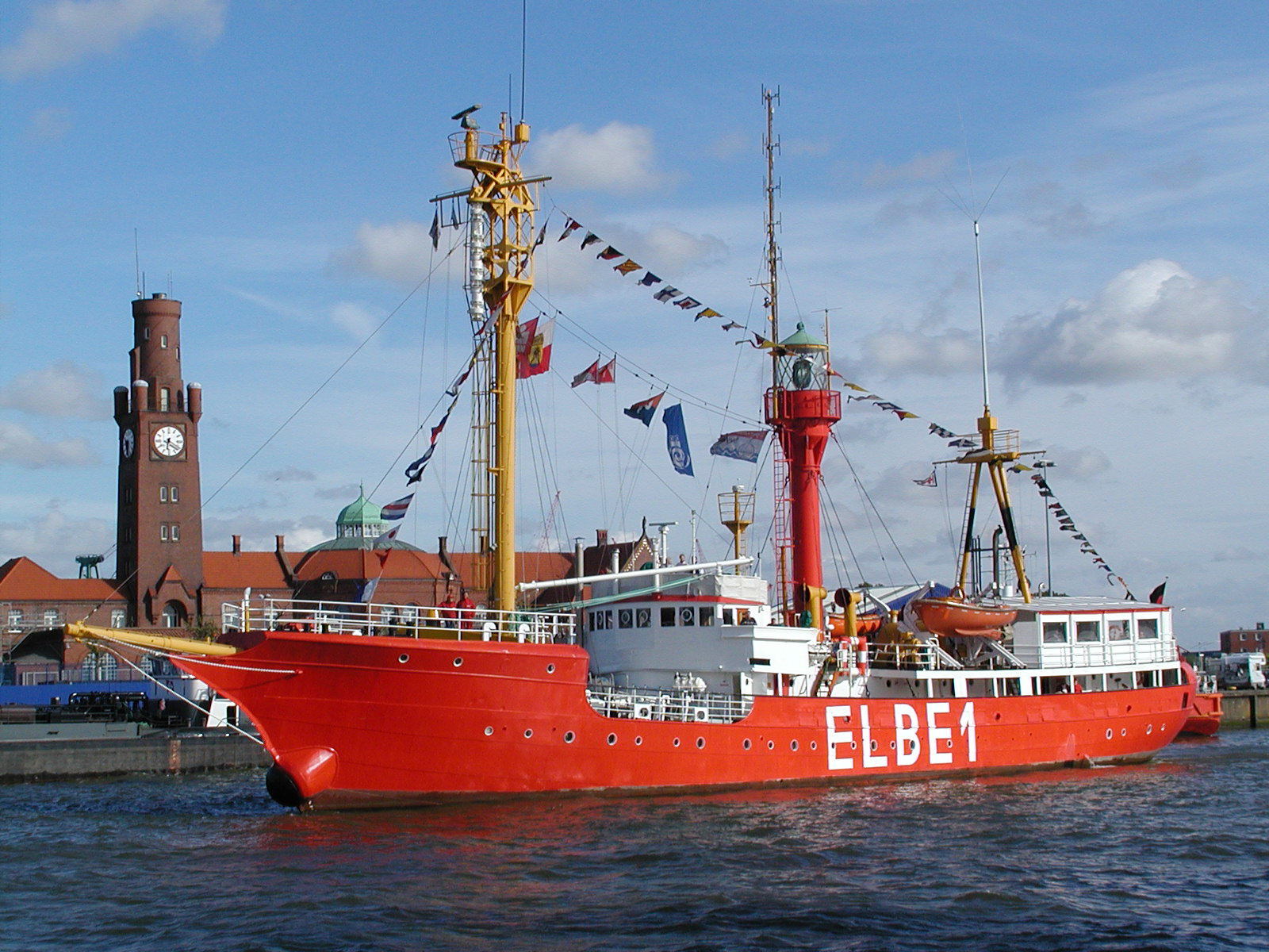 Photo of lightship ELBE 1 courtesy of WikiMedia.