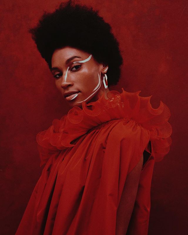 ❤️❤️❤️❤️❤️
⠀⠀
Photo: @markelzey
Model: @gabrielle_g
Styling: @bfetching
⠀⠀
.
.
.
.
.
.
.
⠀⠀
#fashion #editorial #fashionmagazine #photoshoot #fashionmodel #fashionphotography #instafashion #model #modeling #fashioneditorial #fashionpost #photographer #beautypr #makeup #beauty #skinisin #bostonmua #facepaint #bostonmakeup #bostonphotographer