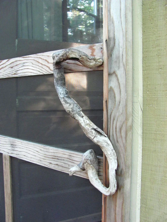 Ad-Aldo Island Cabin Driftwd Handle.jpg