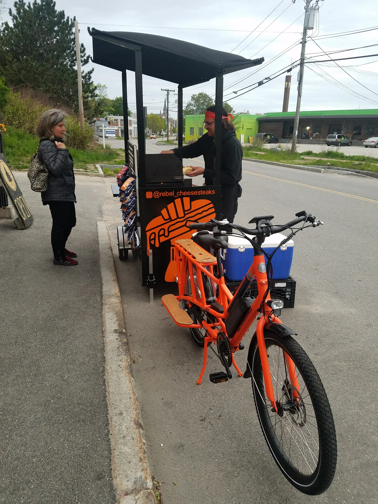 Peter Murphy’s Rebel Cheesesteaks operation is designed to break down at the end of the night so he can transport it with his bicycle.