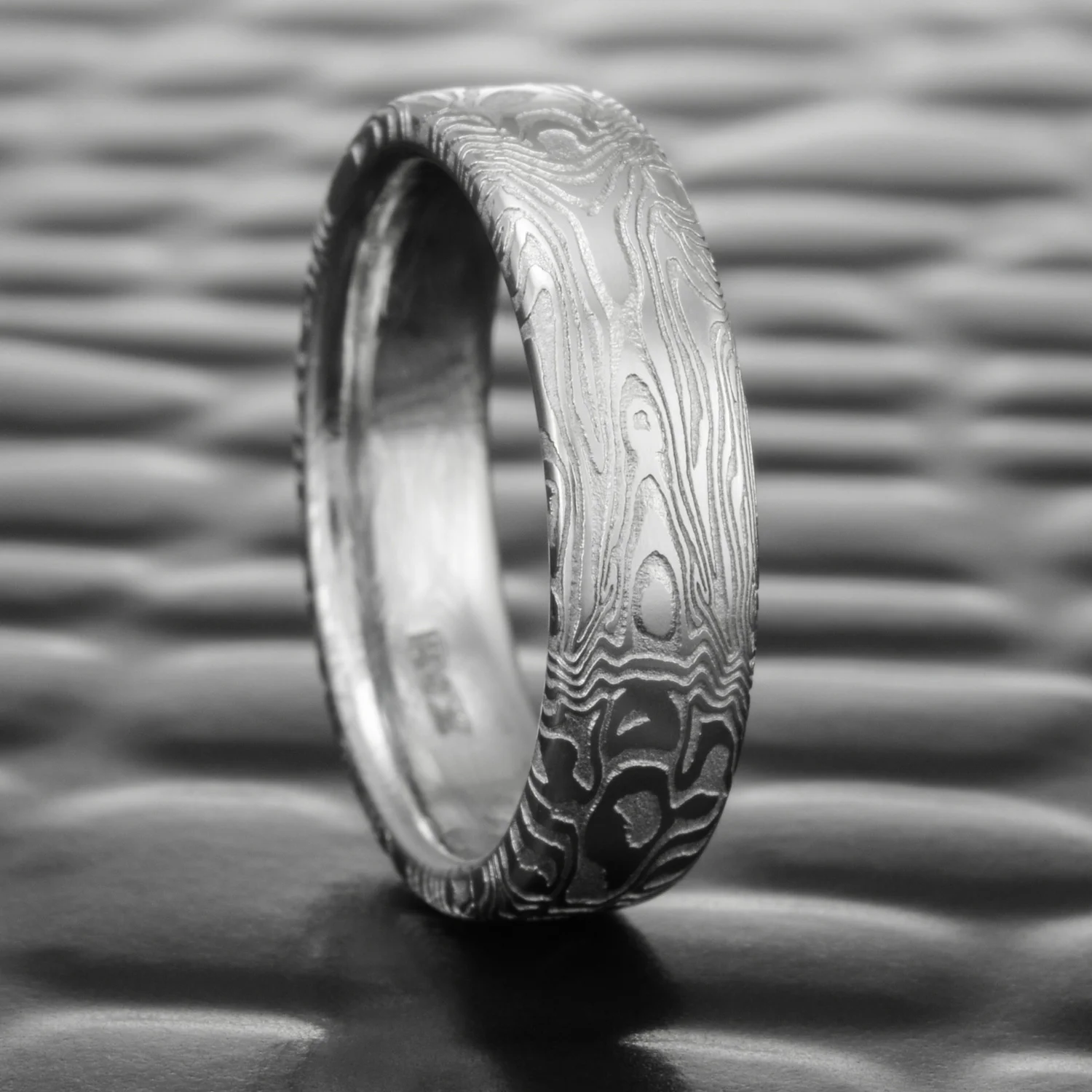 Men's Damascus Steel Ring Flat Band | BOOKMATCHED
