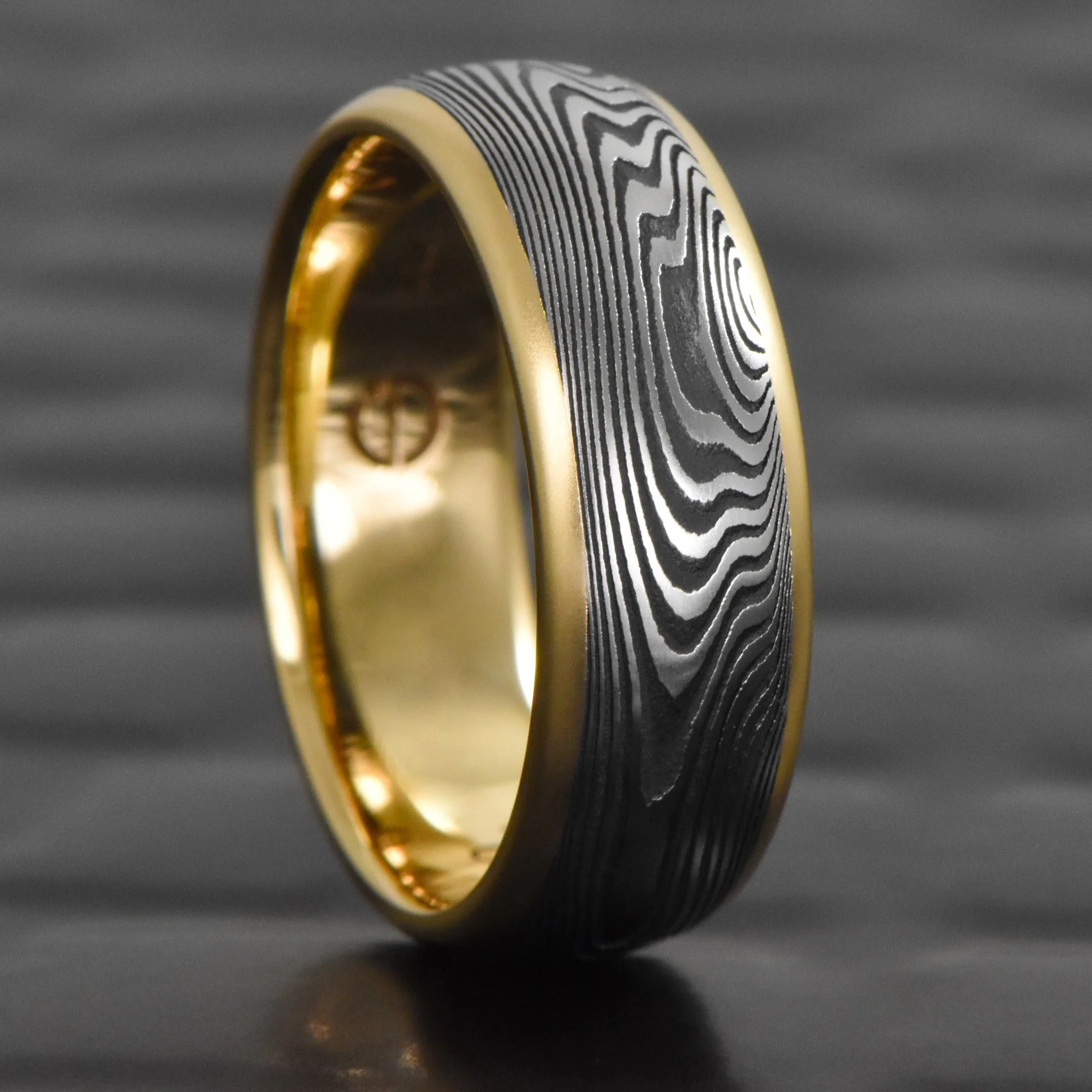 Damscus-Ring-18K-Yellow-Gold-Rails-Oxide.jpg