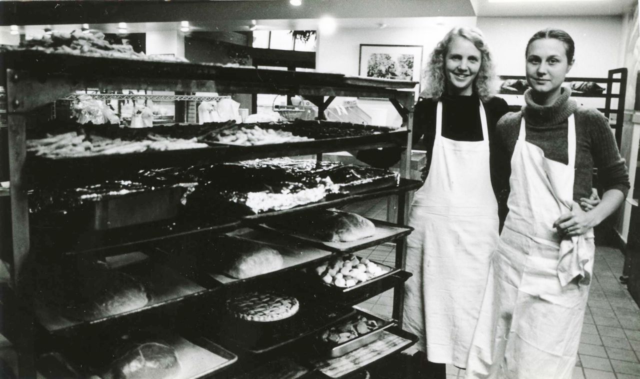 Thanksgiving for more than 100, not a problem. (Sally Pasley with Annie Ehrenclou)