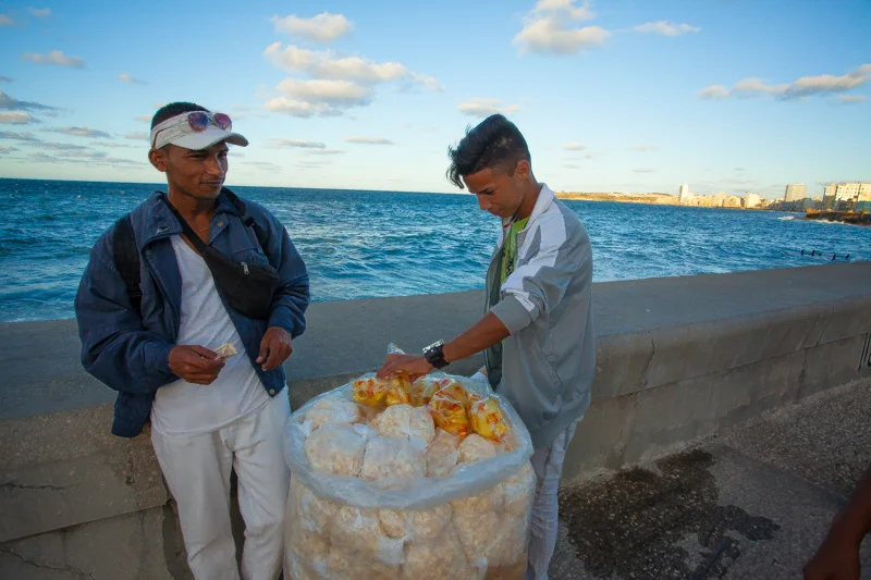 popcorn sellers on the malecon-173.jpg
