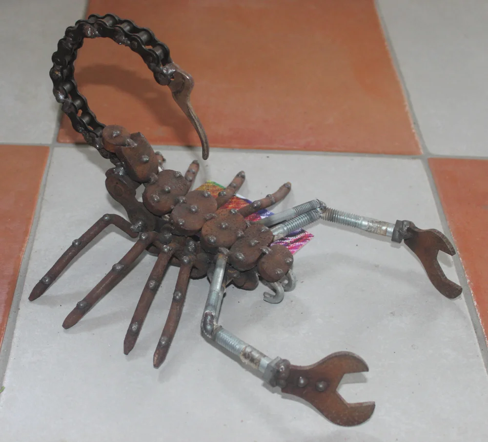 trend rusted scorpion