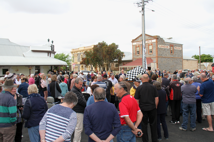 adoring crowd