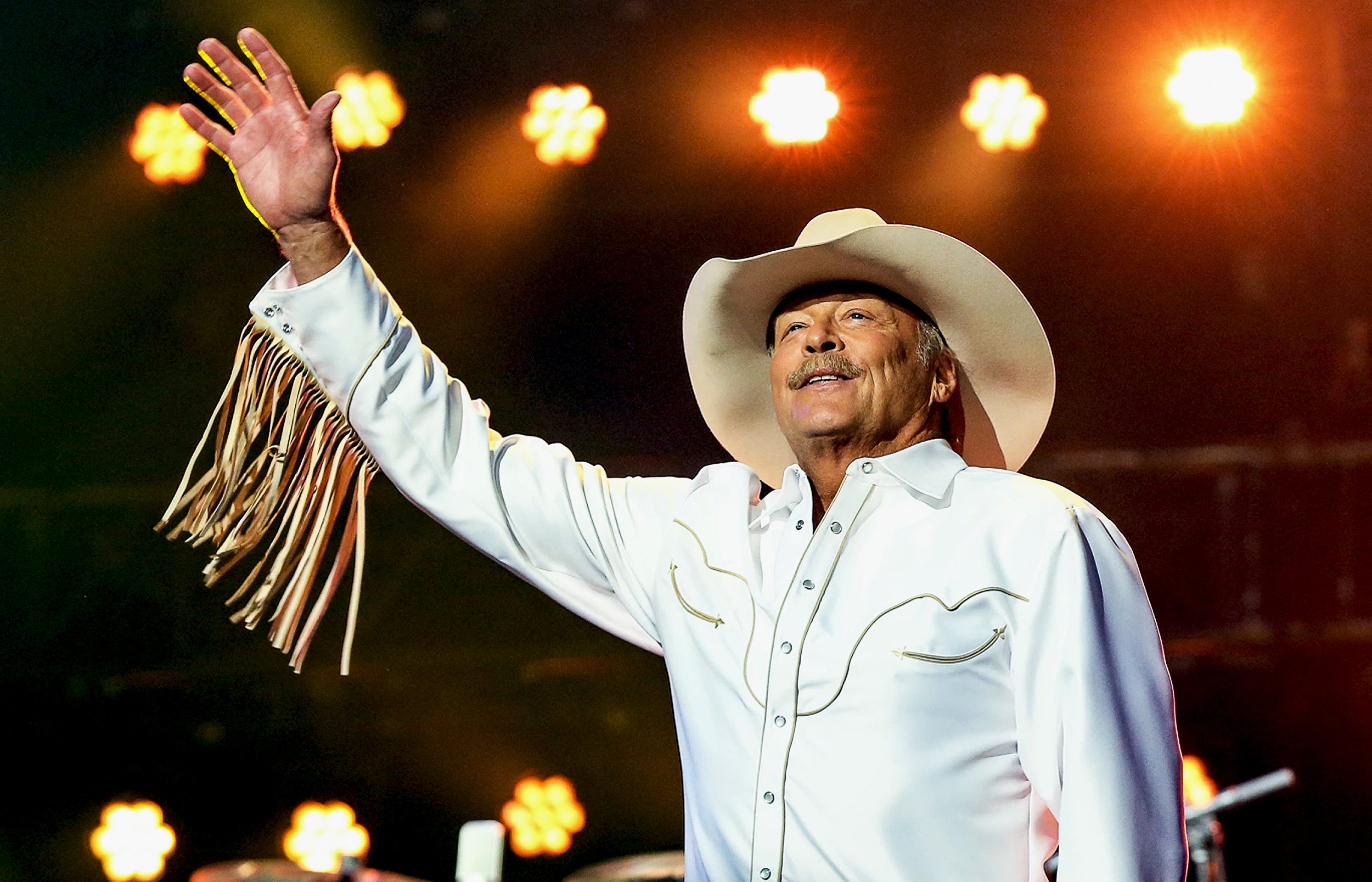 2026_TDP_2800x1800_Work_EdwardJones_AlanJackson_Photo.jpg