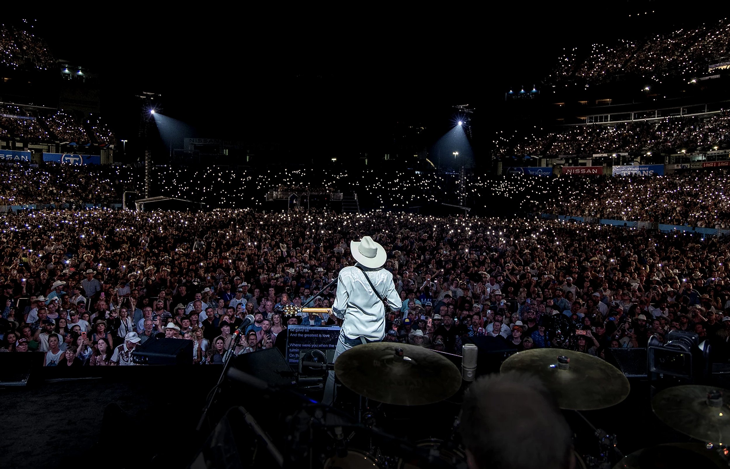 2026_TDP_2800x1800_Work_EdwardJones_AlanJackson_Photo3.jpg